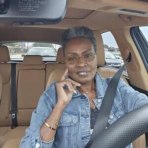 Meet your Posher, Martha